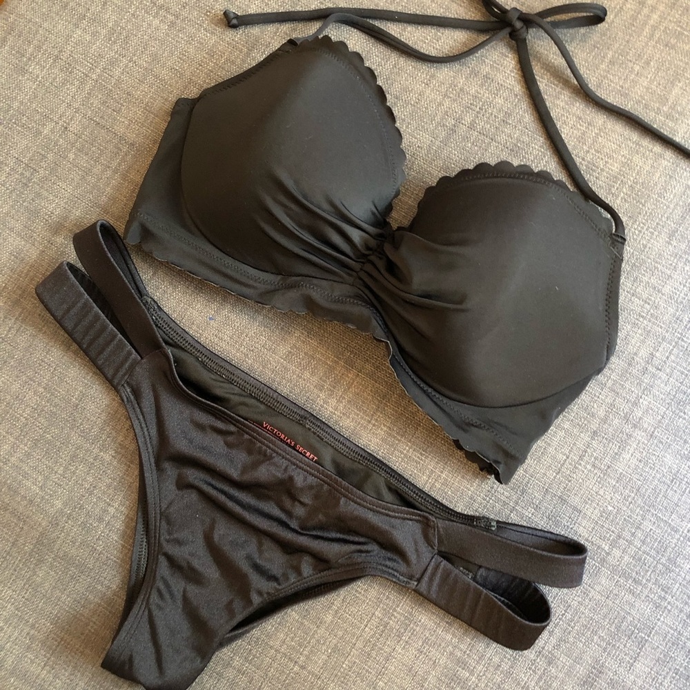 Victoria’s Secret Black Getaway Bikini Set (32D)